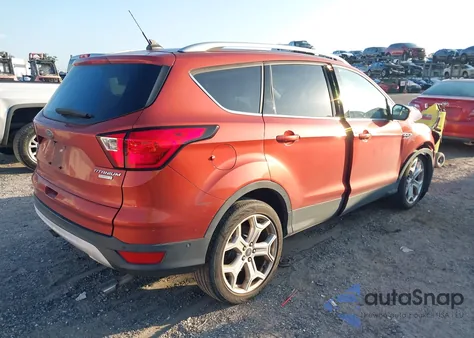 2019 Ford Escape Titanium из США, поврежденный, VIN 1FMCU0J90KUC08109